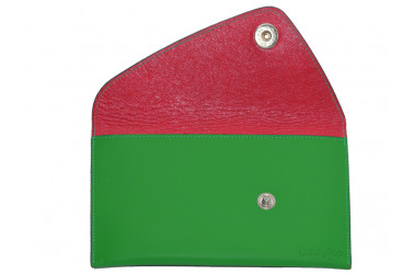 pochette verte intérieur rouge